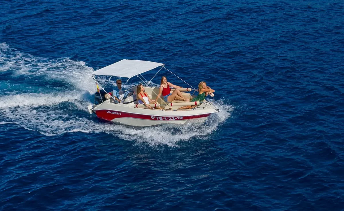 Atlanca — Motorboat rental without license