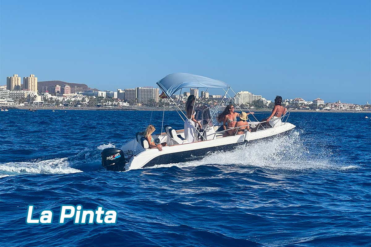 La Pinta — motorboat rental without licence