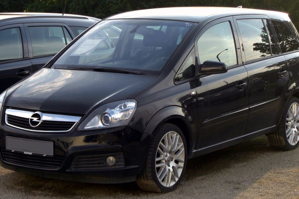 Opel Zafira 7-Seater — Car Rental (Automatic)