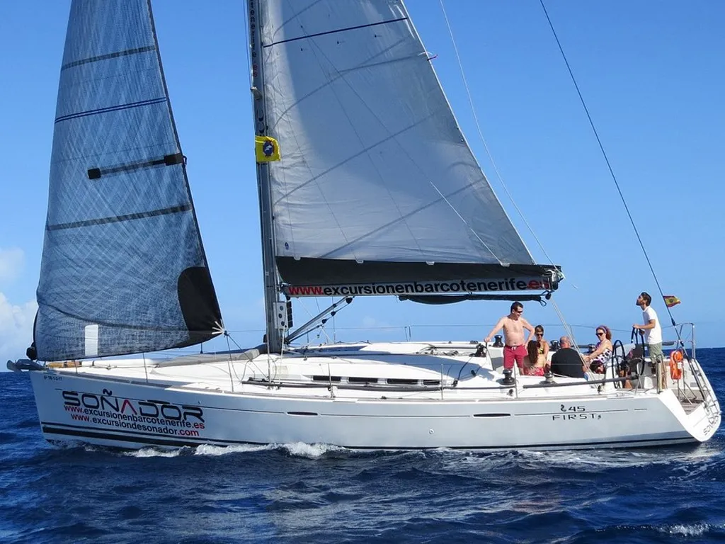 Sonador — luxury sailboat private trip
